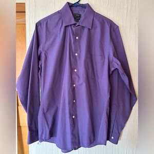 Men’s Fitted Button Shirt